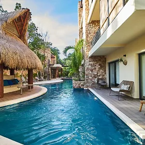 Copperfield - Pool & Gym & Beach Club Access Apartamento